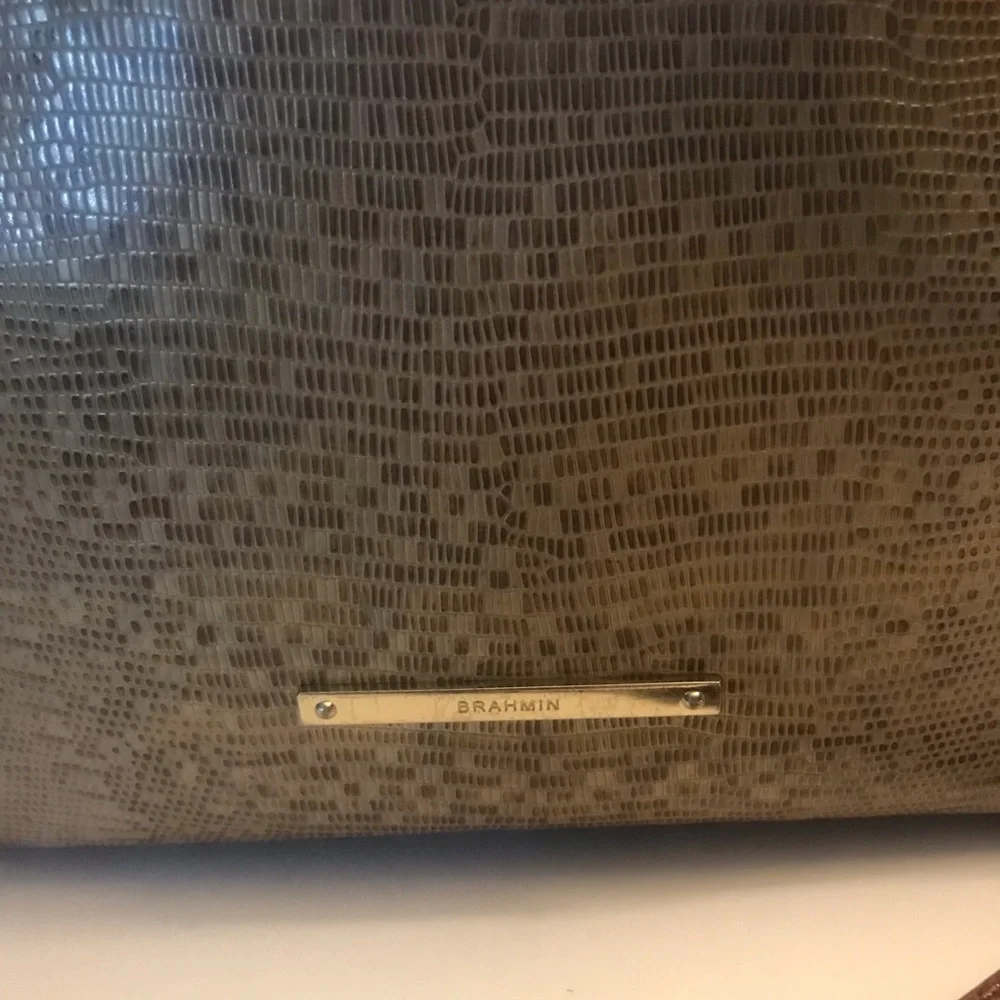 Brahmin Zip Top Croc-Embossed Leather Crossbody Handbag Purse 824 - Picture 4 of 16